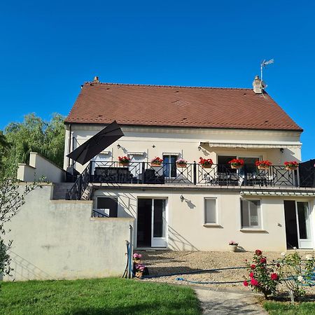 Chez Jaja Et Phiphi Daire Bourg-et-Comin Dış mekan fotoğraf