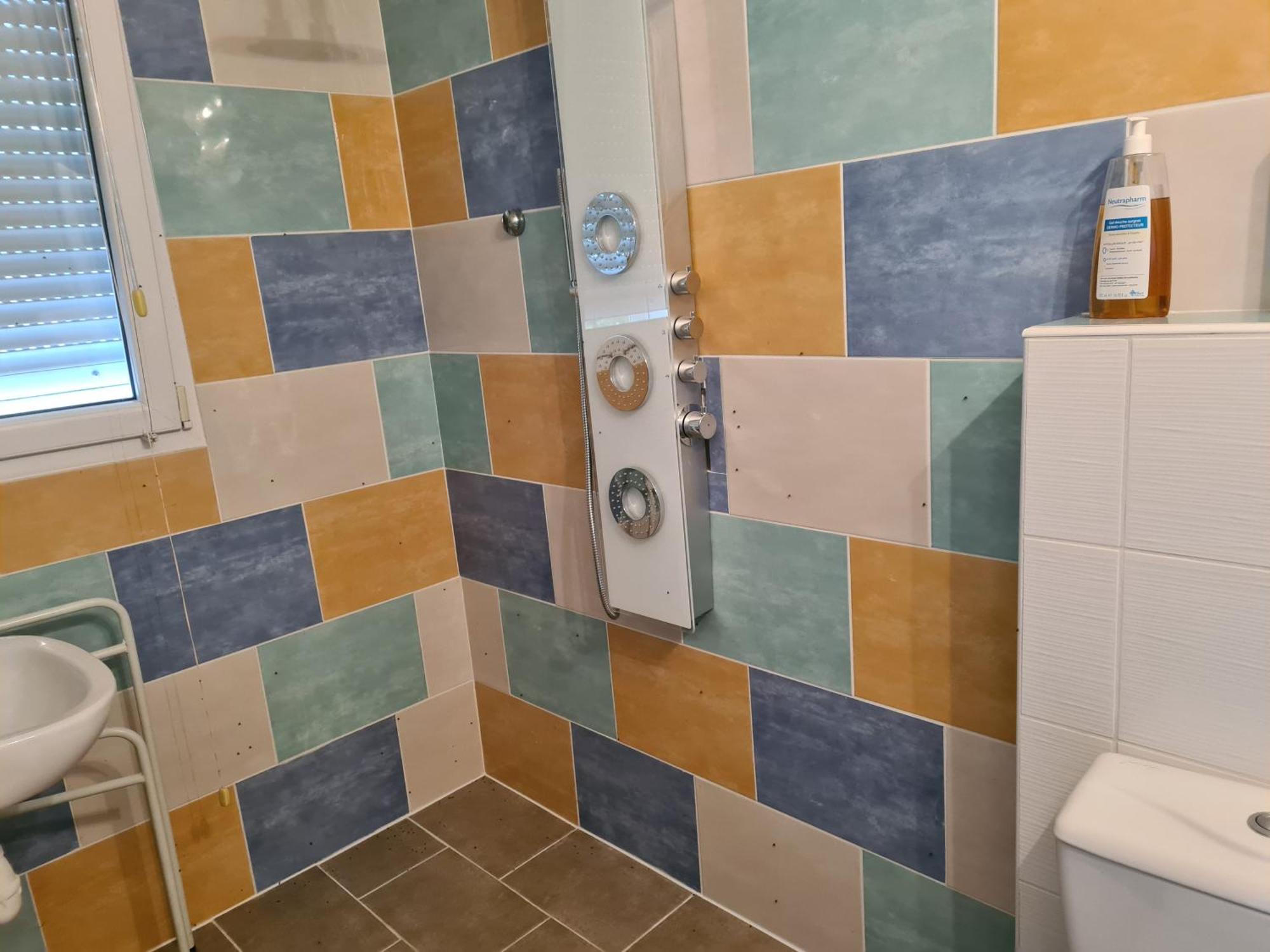 Chez Jaja Et Phiphi Daire Bourg-et-Comin Dış mekan fotoğraf
